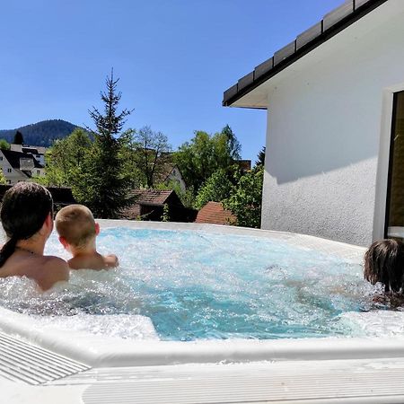 Wellness Hotel Garni Krone Baiersbronn Ngoại thất bức ảnh