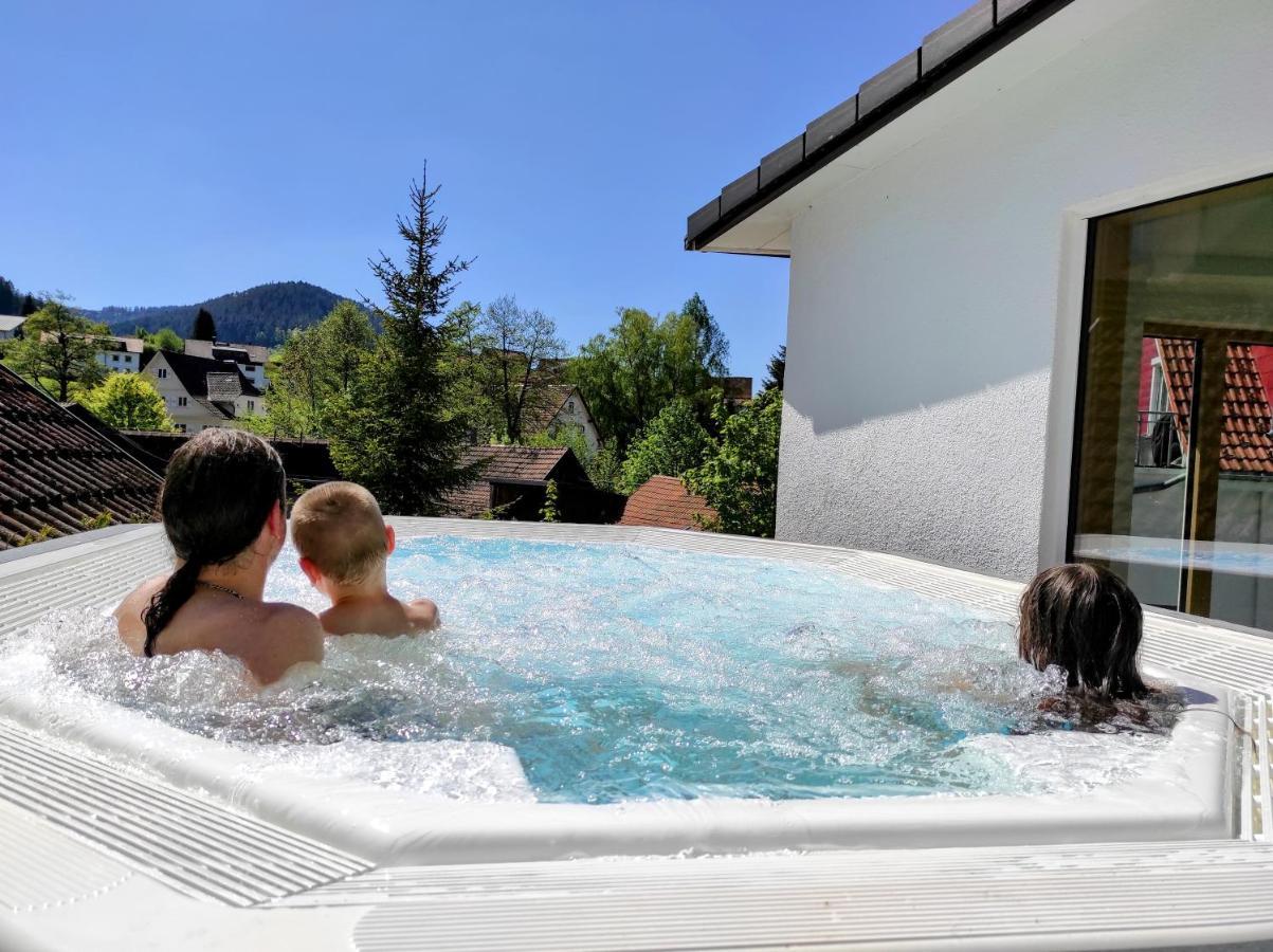Wellness Hotel Garni Krone Baiersbronn Ngoại thất bức ảnh