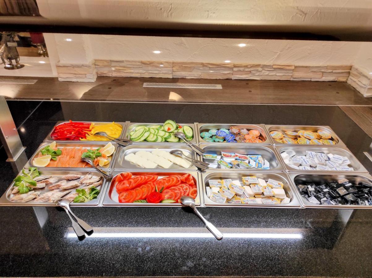 Wellness Hotel Garni Krone Baiersbronn Ngoại thất bức ảnh