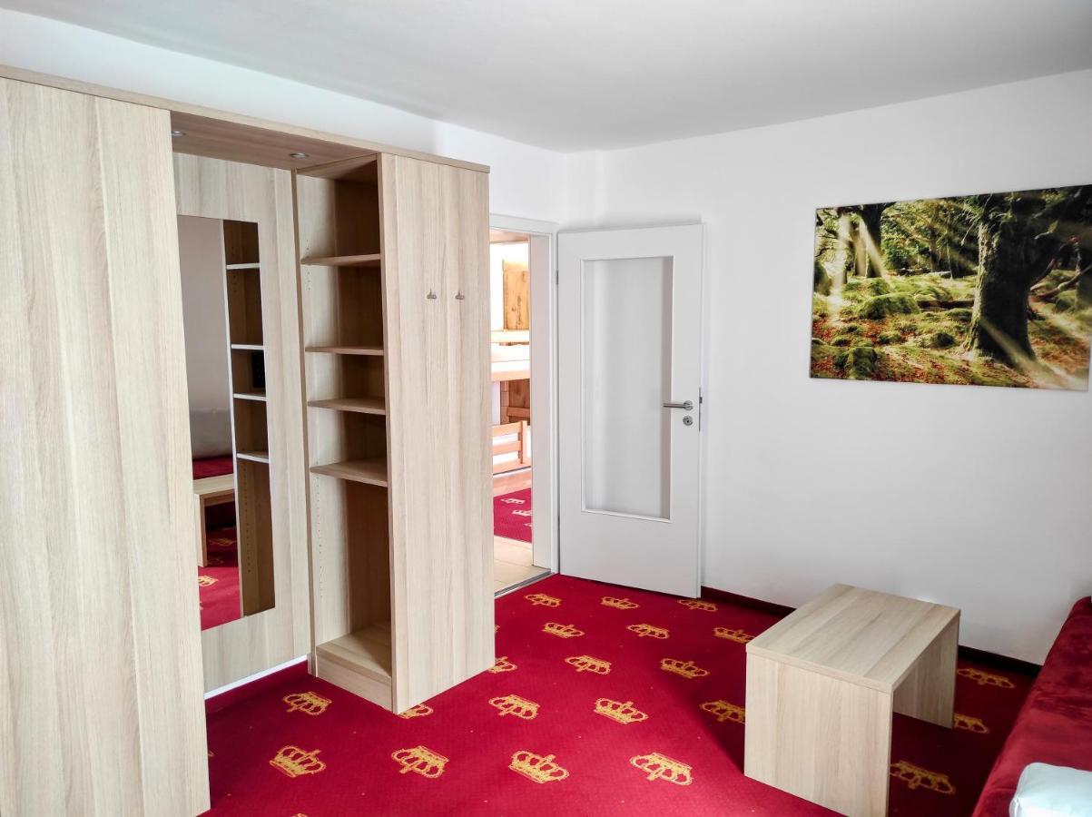 Wellness Hotel Garni Krone Baiersbronn Ngoại thất bức ảnh
