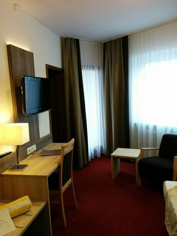 Wellness Hotel Garni Krone Baiersbronn Ngoại thất bức ảnh