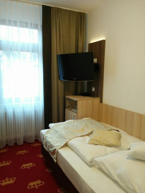 Wellness Hotel Garni Krone Baiersbronn Ngoại thất bức ảnh