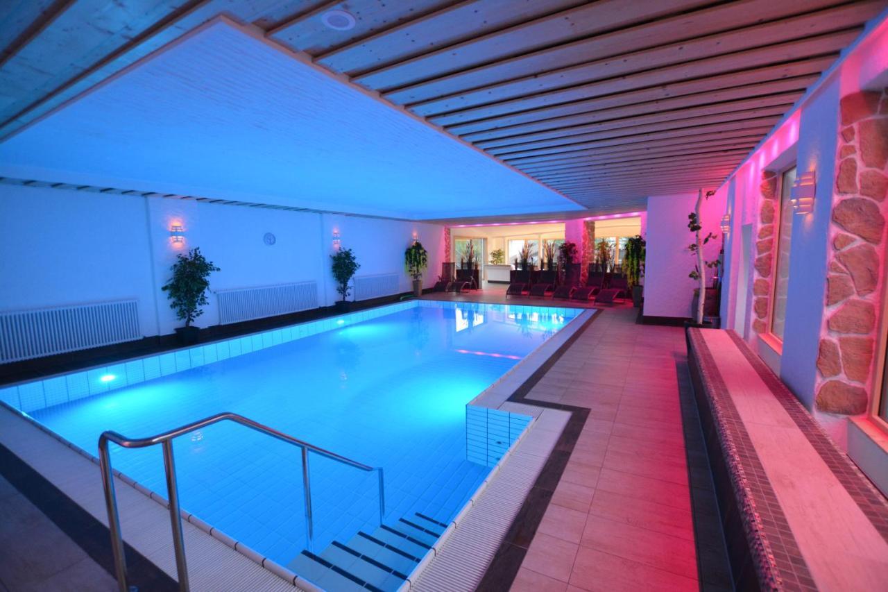 Wellness Hotel Garni Krone Baiersbronn Ngoại thất bức ảnh